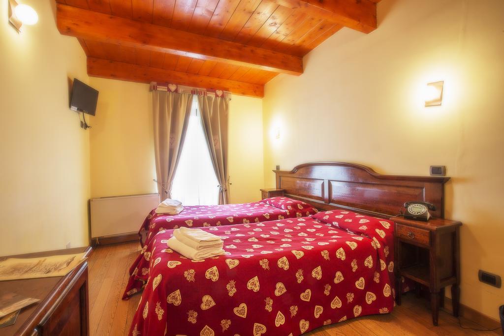 Hotel Chez Toi Oulx Extérieur photo