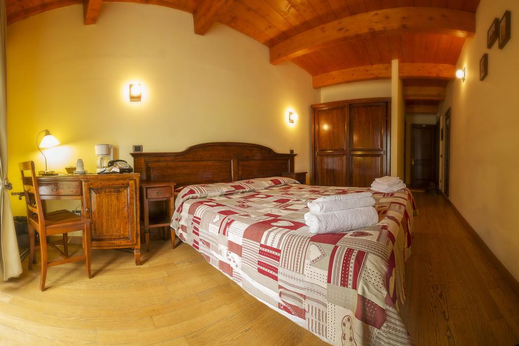 Hotel Chez Toi Oulx Extérieur photo